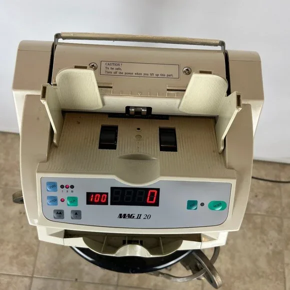 Magner MAGII 20 Series Currency Counter (Only needs new rubber wheels) - Picture 3 of 7
